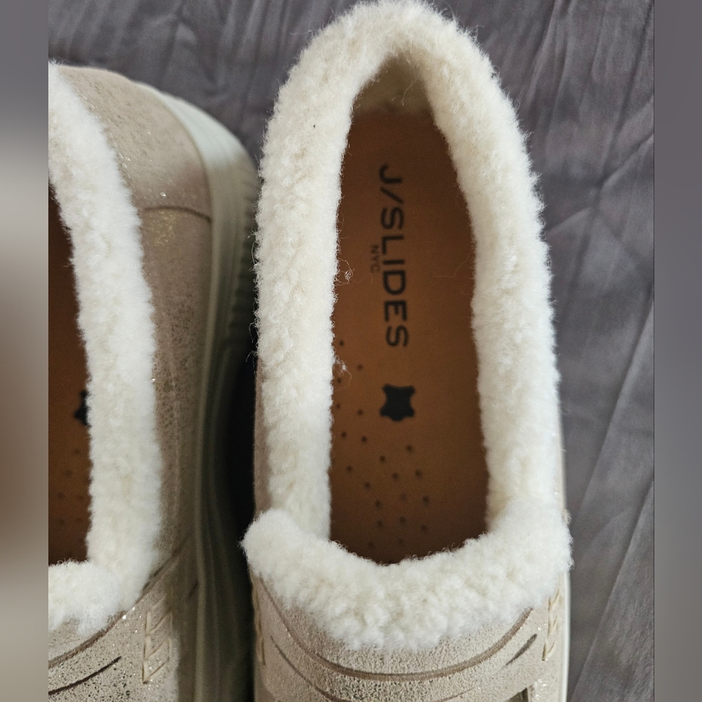 JSlides Metallic Gold Platform Loafer - Picture 5 of 7